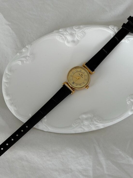 Sku0486 vintage vibe retro mini watch gold black leather strap + in a gift bag main image 7